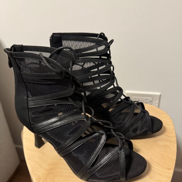 Yami Maribell Black 3in Flared Dance Shoe Size 9 - Picture 2 of 5